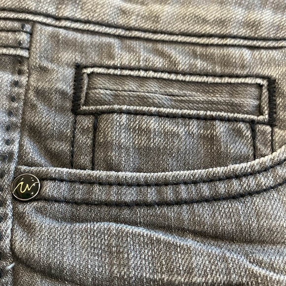 Anoname LA Jeans - Picture 4 of 10